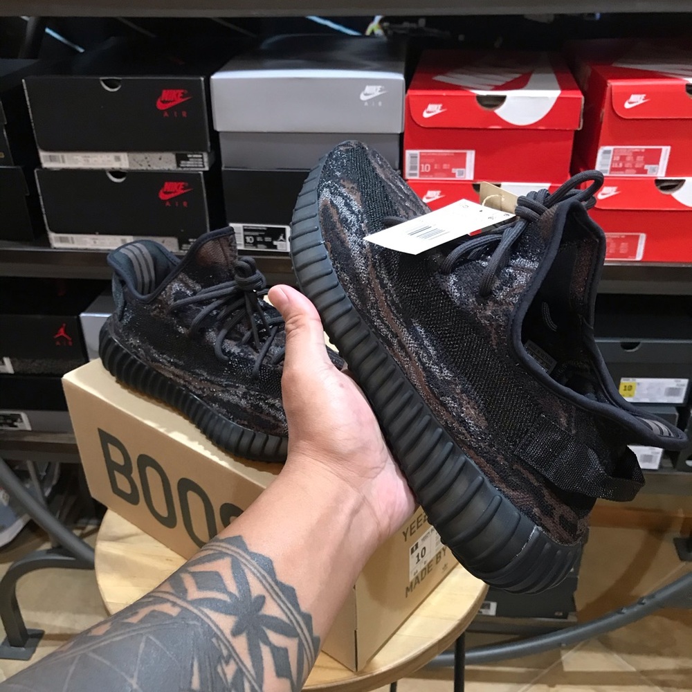 ‼️🚨SOLD🚨‼️Adidas Yeezy Boost 350 V2 MX ROCK Men’s size 10